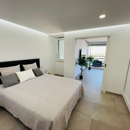 아파트 Ocean View - Amazing Sunset - Modern Style - Pool & 200m To