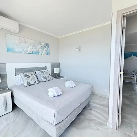 아파트 Ocean View - Amazing Sunset - Modern Style - Pool & 200m To
