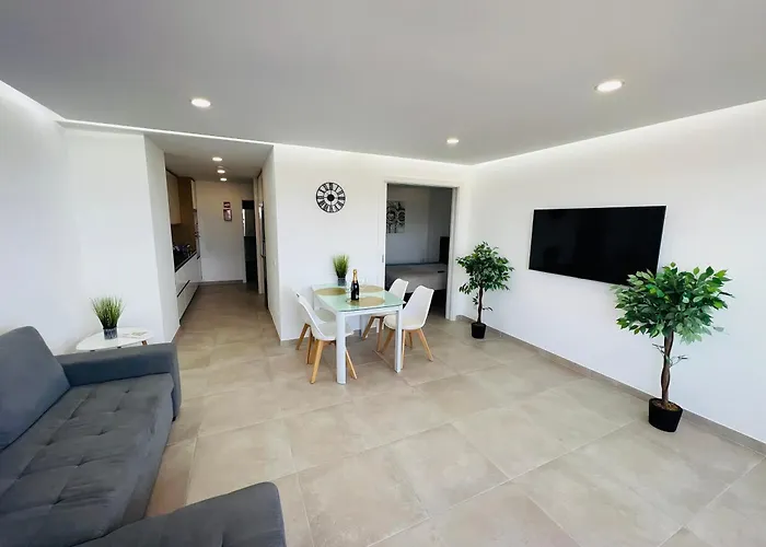 公寓 Ocean View - Amazing Sunset - Modern Style - Pool & 200m To *