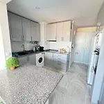 Διαμέρισμα Ocean View - Amazing Sunset - Modern Style - Pool & 200m To *